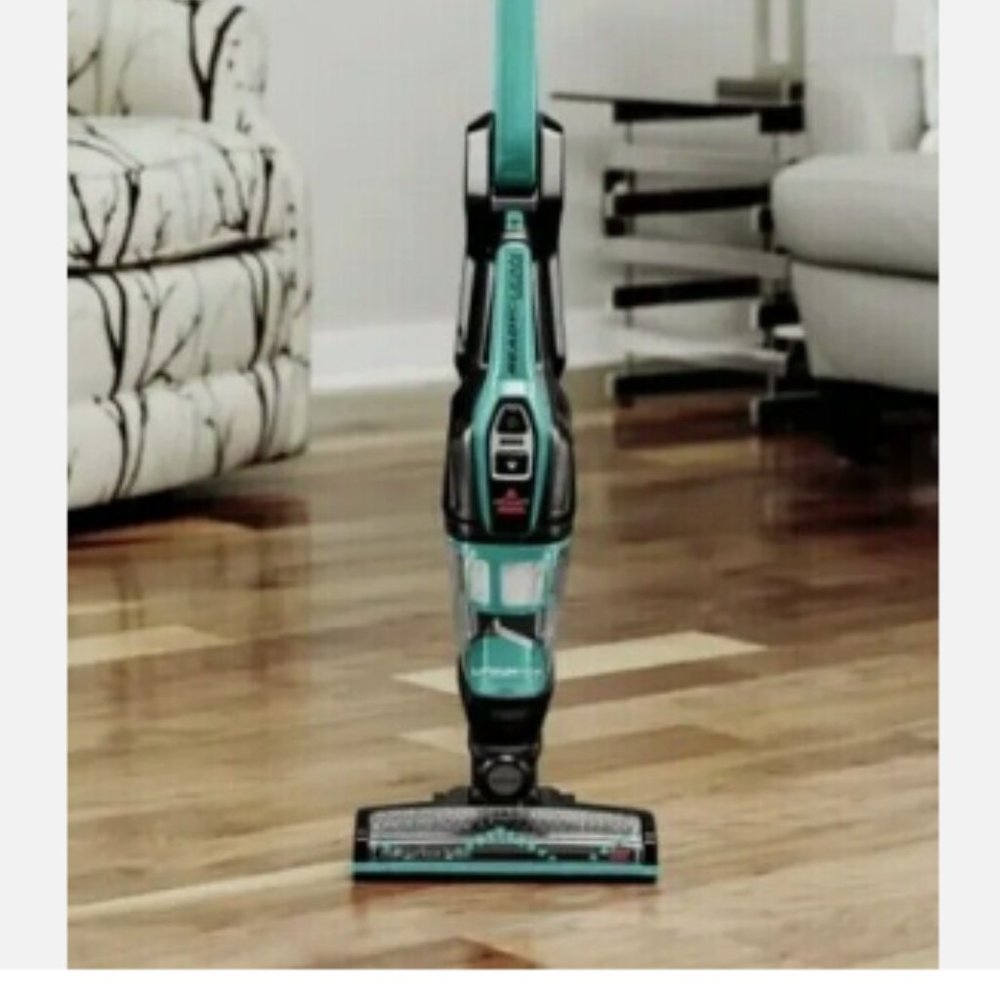 BISSELL READY CLEAN VACUUM (3190A) NEW.